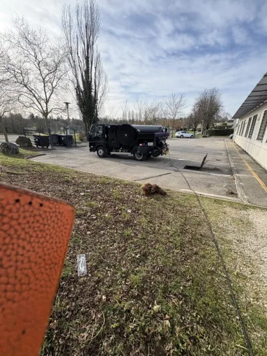 Débouchage des canalisations dans un centre médicale à Villefontaine, Vaulx-Milieu, JP ASSAINISSEMENT