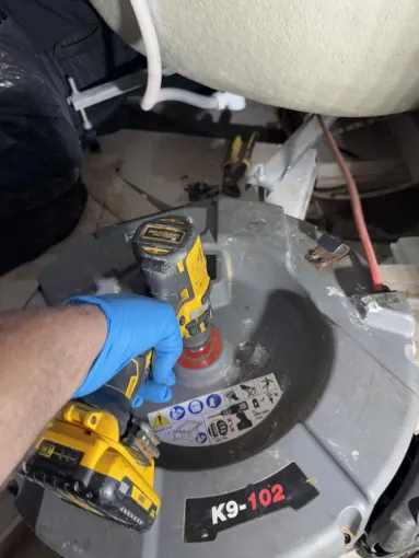 Débouchage d une canalisation de salle de bain avec furet mécanique à Saint Jean de Bournay, Vaulx-Milieu, JP ASSAINISSEMENT