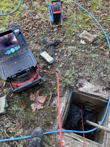 Détartrage canalisation wc et découpe d une racine avec robot picot à Saint Jean de Bournay, Vaulx-Milieu, JP ASSAINISSEMENT