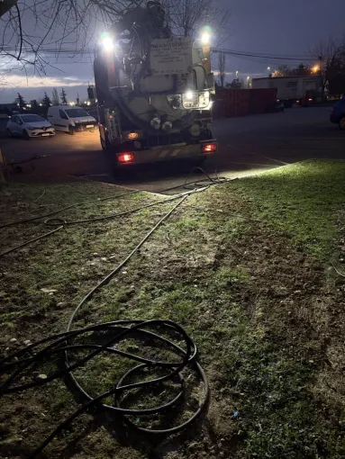 Détartrage d une canalisation wc sur 30 ml dans une société de transport à Sin Priest, Vaulx-Milieu, JP ASSAINISSEMENT
