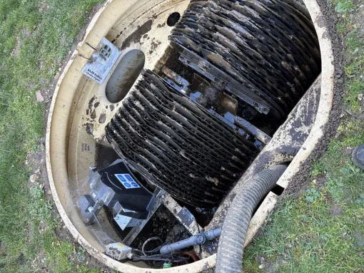 Vidange et nettoyage d une micro station bio disque à Sermérieu, Vaulx-Milieu, JP ASSAINISSEMENT