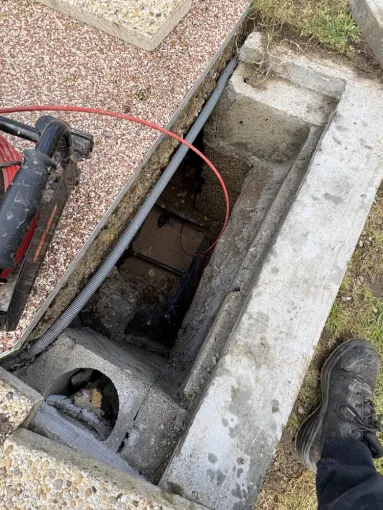 débouchage canalisation cuisine par haute pression à Charantonnay