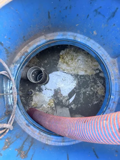 vidange de 5 bacs à graisse pour des collectivité à Saint Quentin Fallavier