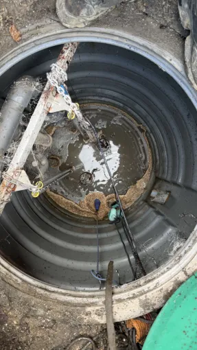 nettoyage d un poste de relevage dans un lotissement pour entretien à Saint Jean de Bournay