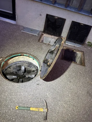 entretien de bac à graisse dans 2 restaurant à Saint Georges D'Esperanche