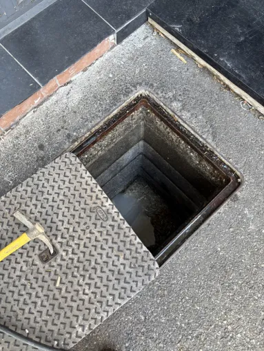 débouchage canalisation dans un restaurant à Bourgoin Jallieu