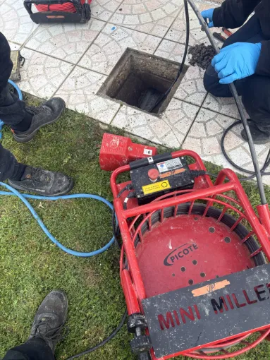 détartrage canalisation wc sur 20 ml à Savas-Mépin