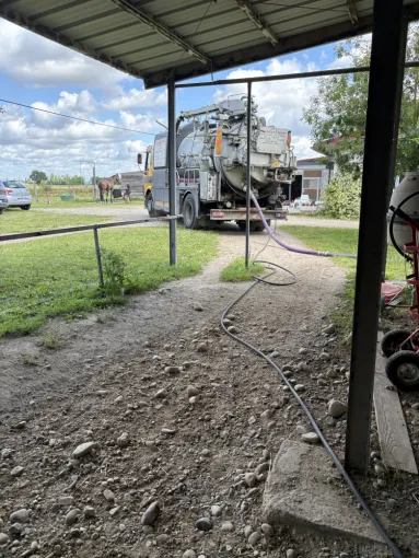 entretien des réseaux dans une écurie à Saint Bonnet de Mure