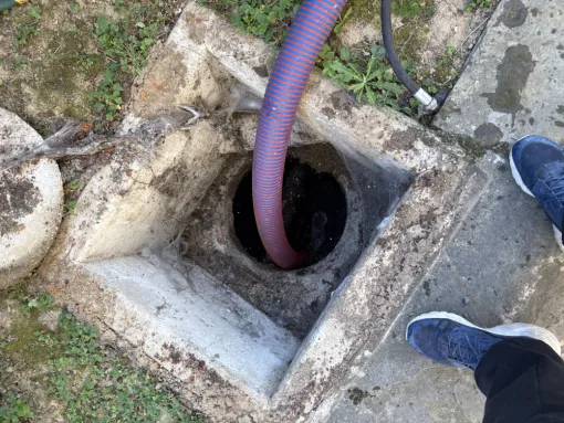 vidange et nettoyage d une fosse septique à Saint Just Chaleyssin