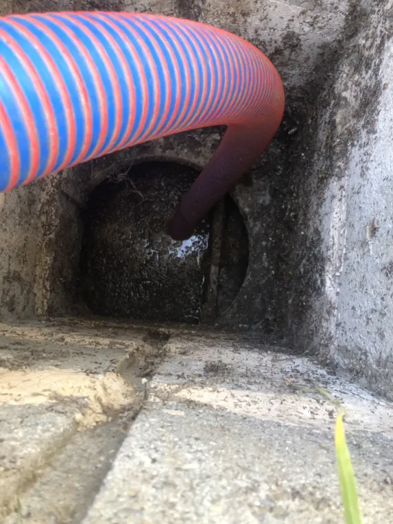 Vidange d une fosse septique à Vienne, Vaulx-Milieu, JP ASSAINISSEMENT