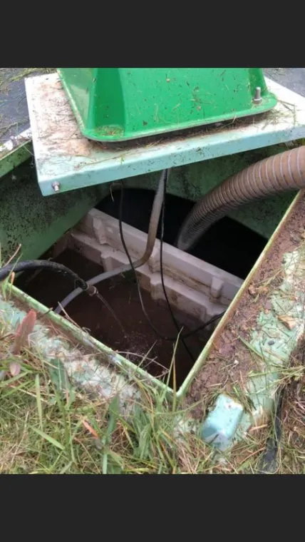 Vidange nettoyage et curage des drains d'une fosse toutes eaux à Bourgoin-Jallieu, Vaulx-Milieu, JP ASSAINISSEMENT