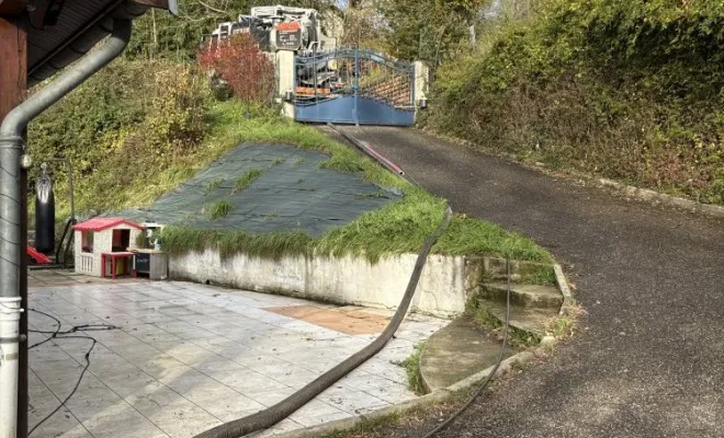 Vidange et nettoyage d une fosse toutes eaux pour entretien à Septème, Vaulx-Milieu, JP ASSAINISSEMENT