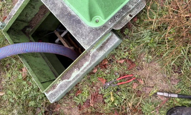 Vidange et nettoyage d'une micro station pour entretien à Septème, Vaulx-Milieu, JP ASSAINISSEMENT