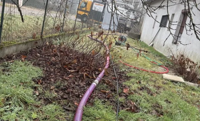 Vidange et nettoyage de 2 fosses toutes eaux pour entretien à Savas Mépin, Vaulx-Milieu, JP ASSAINISSEMENT