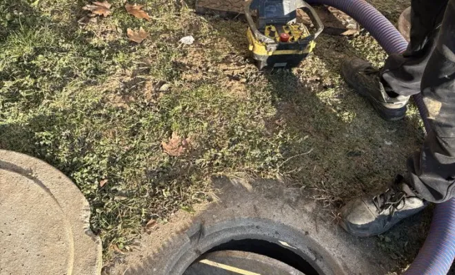 Vidange et nettoyage de 2 fosses toutes eaux pour entretien à Vaulx milieu, Vaulx-Milieu, JP ASSAINISSEMENT