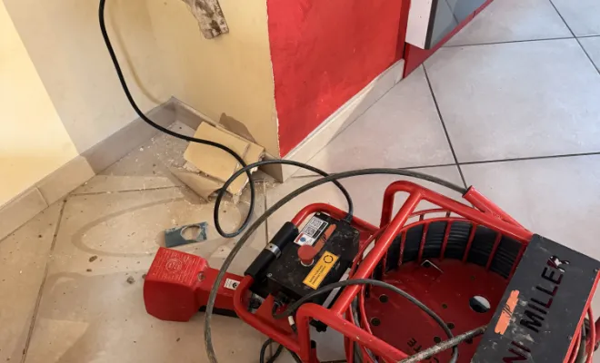 Détartrage d une canalisation wc avec robot de fraisage à Saint Agnin sur Bion