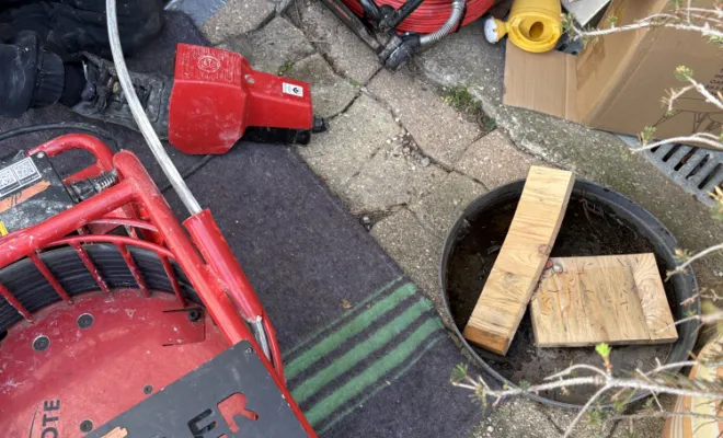 réparation d une canalisation eu par une manchette résine silicate à Villefontaine