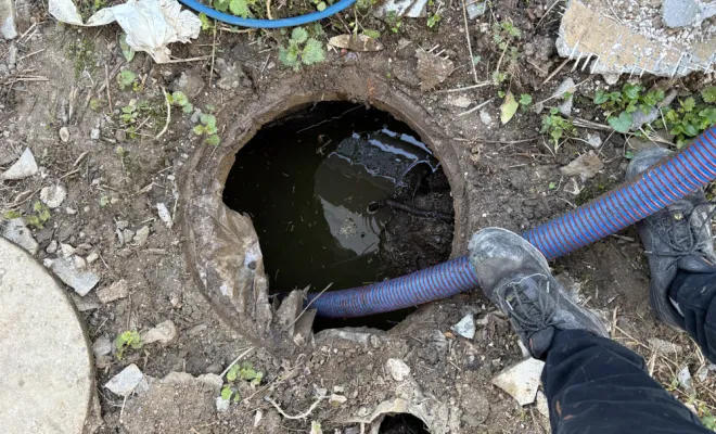 vidange et nettoyage d une fosse septique pour raccordement à l'égout à Artas