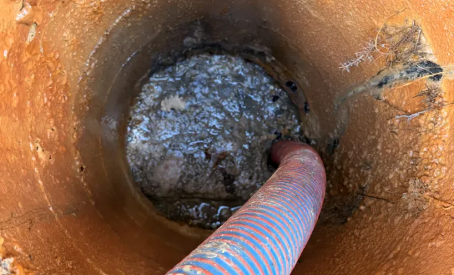 vidange et nettoyage d une fosse toutes eaux pour entretien à charantonnay