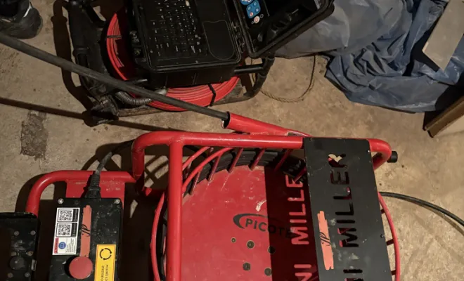 détartrage canalisation wc avec robot de fraisage sur 20 ml à Four