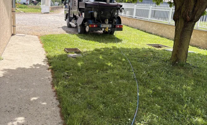 localisation du regard siphoïde sous terre et débouchage par haute pression à Saint Bonnet de Mure