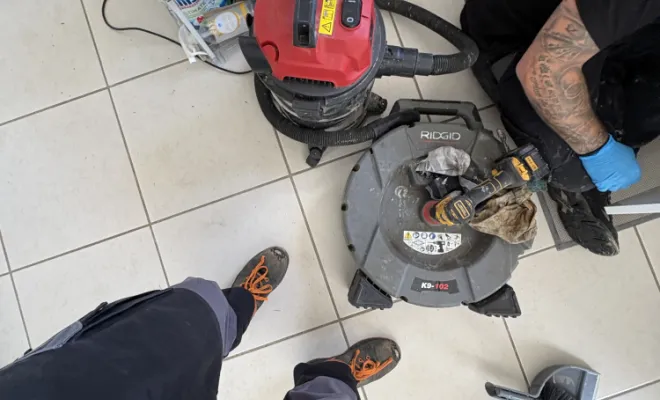 débouchage évier avec furet mécanique a chaine à Serpaize