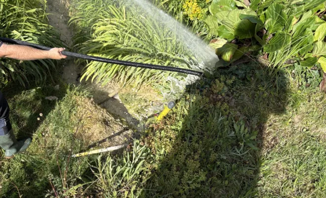 détartrage avec tete vibrante sur réseau de source à Siccieu-saint-Julien