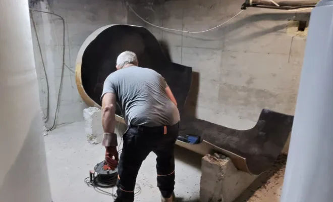 dégazage et découpe d une cuve à Fuel acier à Saint Alban de Roche
