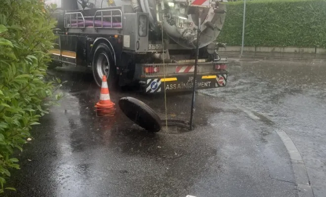 Curage de réseau eau pluvial pour inspection video à Chaponost, Vaulx-Milieu, JP ASSAINISSEMENT
