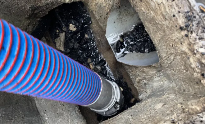 Curage de réseaux unitaire communale pour inspection video avant travaux de réhabilitation dans le Jura, Vaulx-Milieu, JP ASSAINISSEMENT