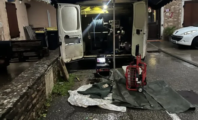 Curage et détartrage canalisation wc avec robot de fraisage à Hieres-sur-Amby, Vaulx-Milieu, JP ASSAINISSEMENT