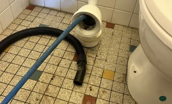 Débouchage canalisation wc à Saint Alban de Roche, Vaulx-Milieu, JP ASSAINISSEMENT