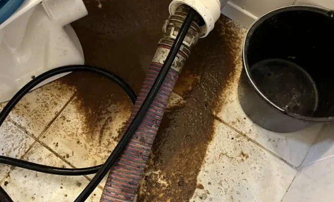 Débouchage canalisation wc avec aucun regard accessible à L'isle d'Abeau, Vaulx-Milieu, JP ASSAINISSEMENT