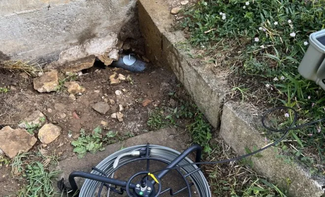 Débouchage canalisation wc , inspection video et localisation d'une fosse sous terre à Leyrieu, Vaulx-Milieu, JP ASSAINISSEMENT