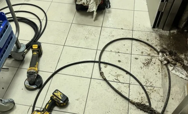 Débouchage colonne , détartrage boule de tartre , inspection video dans un lycée à Bourgoin, Vaulx-Milieu, JP ASSAINISSEMENT