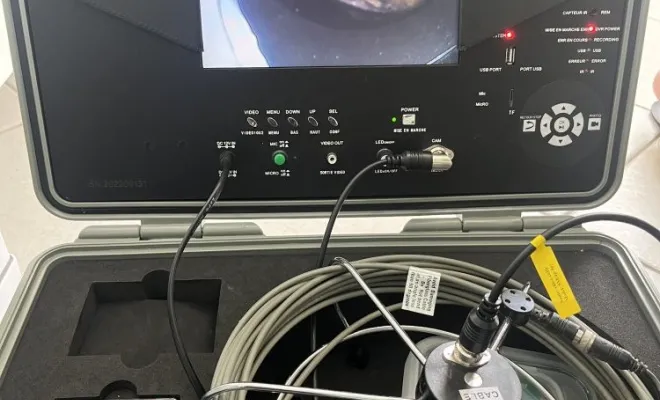 Débouchage d'une canalisation de cuisine d40 accès sous évier pleine de graisse aucun regard extérieur à Villefontaine, Vaulx-Milieu, JP ASSAINISSEMENT