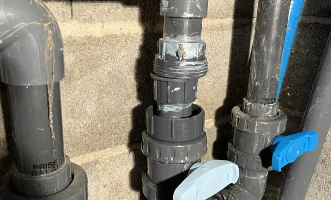 Débouchage d'un skimmer de piscine à Saint Just Chaleyssin, Vaulx-Milieu, JP ASSAINISSEMENT