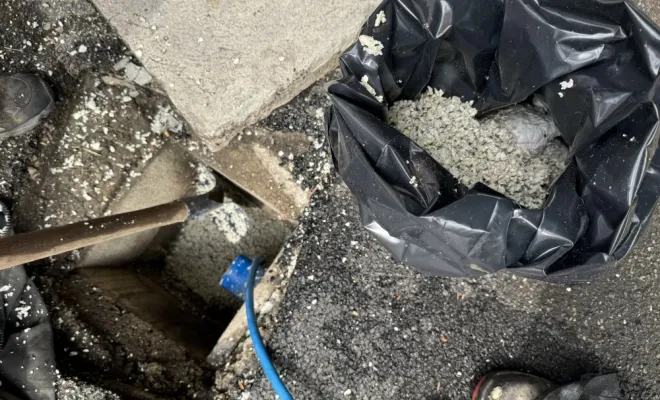 Débouchage et fraisage d'une canalisation bloquer par de la résine à Le Bourget du Lac, Vaulx-Milieu, JP ASSAINISSEMENT