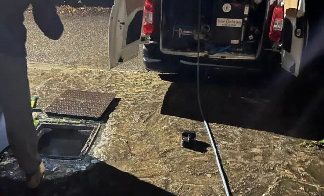 Débouchage urgent à 5 h du matin cause inondation en sous sol avec mini hydro à Villefontaine, Vaulx-Milieu, JP ASSAINISSEMENT