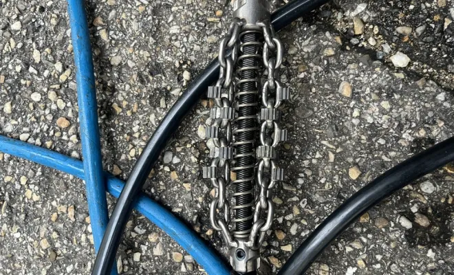 Détartrage canalisation en fonte d215 sur 15 ml dans une agence bancaire à Genas, Vaulx-Milieu, JP ASSAINISSEMENT