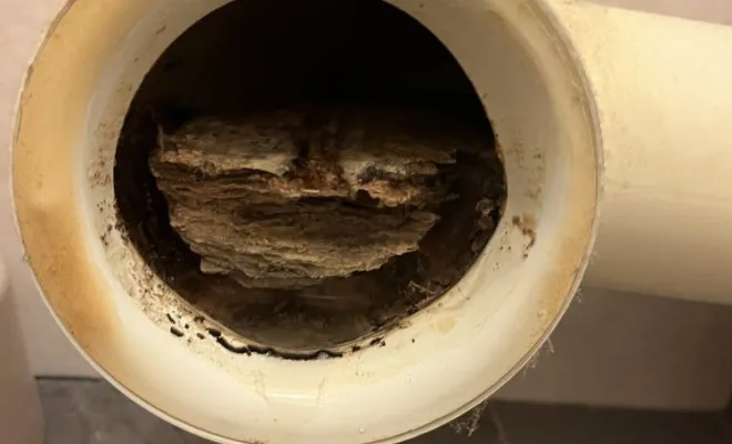 Détartrage d'une canalisation wc avec robot de fraisage à Châtonnay, Vaulx-Milieu, JP ASSAINISSEMENT