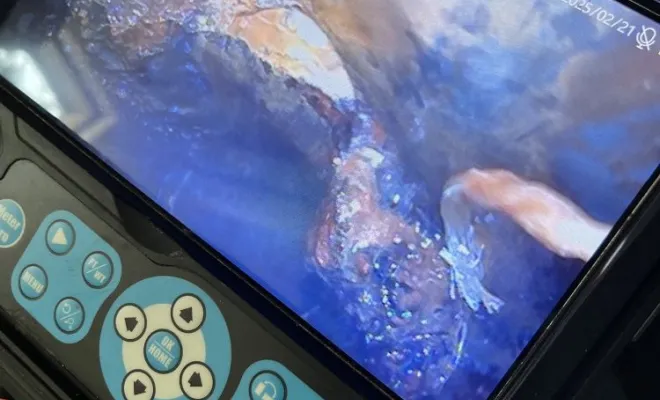 Détartrage avec robot de fraisage d'une canalisation wc dans une maison à Chassieu, Vaulx-Milieu, JP ASSAINISSEMENT