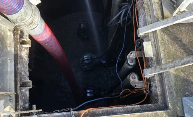 Fosse de relevage à Colombier, Vaulx-Milieu, JP ASSAINISSEMENT