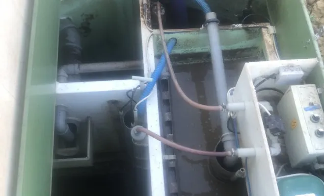 Vidange et nettoyage d'une micro station pour raccordement a l'égout à Four, Vaulx-Milieu, JP ASSAINISSEMENT