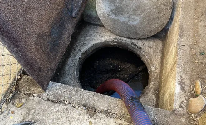 La vidange et nettoyage d'une fosse toutes eaux  pour entretien à Chuselles et sa région, Vaulx-Milieu, JP ASSAINISSEMENT