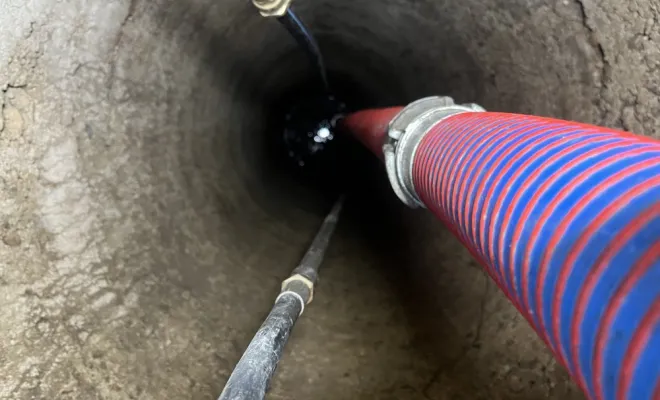 Nettoyage d'un puits naturel de 7 mètres de profondeur à Roche, Vaulx-Milieu, JP ASSAINISSEMENT