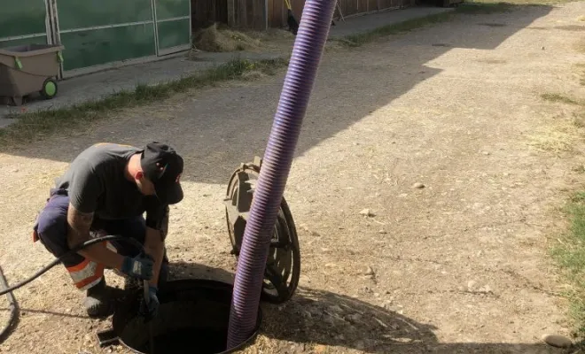 Nettoyage pour entretiens des puits perdu dans un centre équestre à Saint Bonnet de Mure, Vaulx-Milieu, JP ASSAINISSEMENT