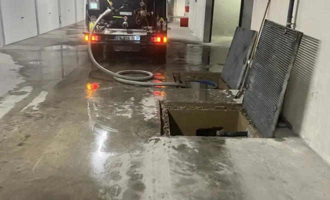 Pompage d'eau en sous sol de bâtiment ,débouchage de regard nettoyage de pompe de relevage à Saint Jean de Bournay, Vaulx-Milieu, JP ASSAINISSEMENT