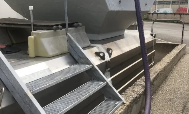 Pompage et nettoyage hp d'une cuve à saumure à Villefontaine, Vaulx-Milieu, JP ASSAINISSEMENT