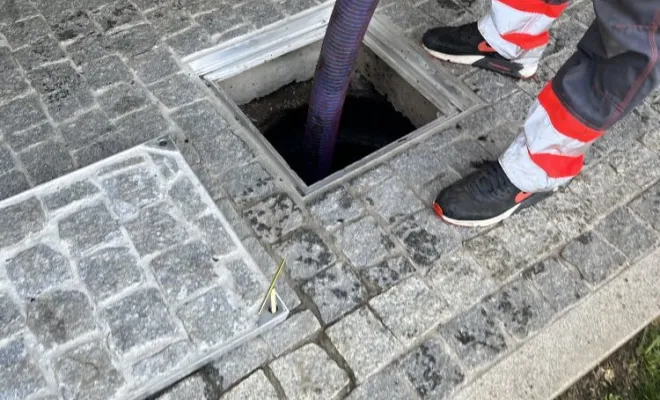 Vidange d'une fosse septique et de son puits perdu pour entretien à Marennes, Vaulx-Milieu, JP ASSAINISSEMENT